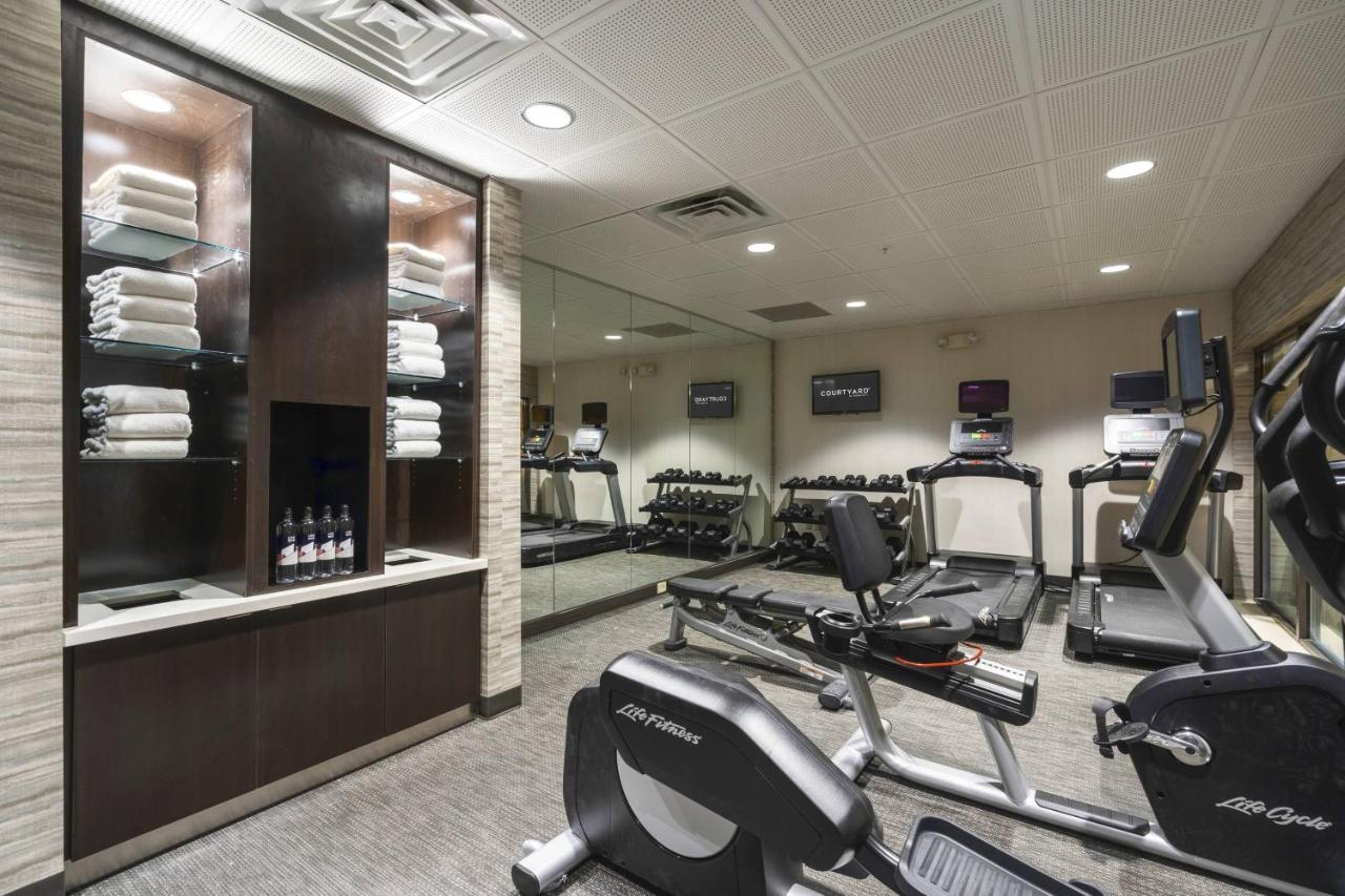 Courtyard By Marriott Cleveland Willoughby Hotell Exteriör bild