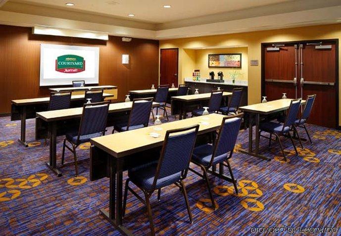 Courtyard By Marriott Cleveland Willoughby Hotell Business bild