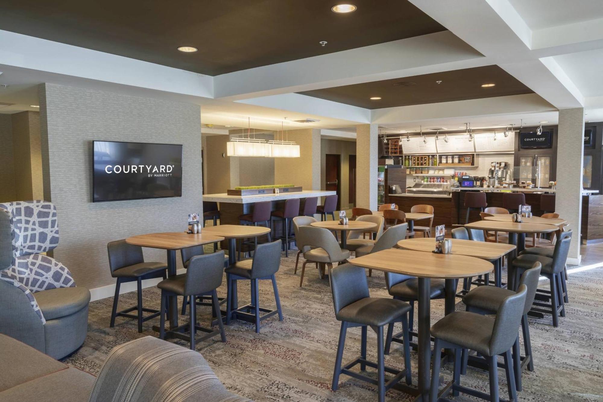 Courtyard By Marriott Cleveland Willoughby Hotell Exteriör bild