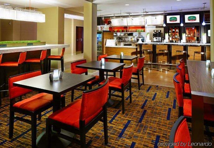 Courtyard By Marriott Cleveland Willoughby Hotell Restaurang bild