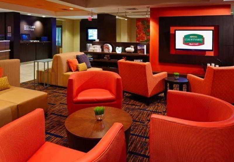Courtyard By Marriott Cleveland Willoughby Hotell Restaurang bild